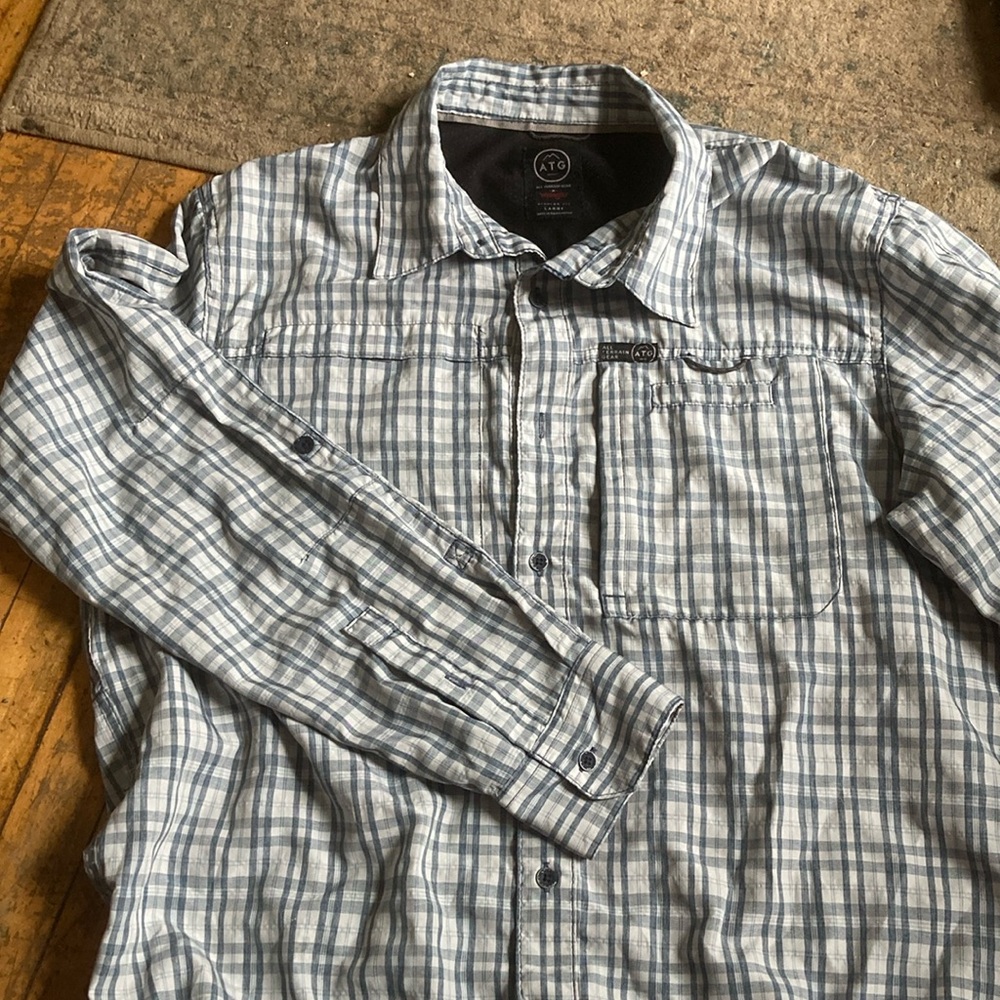 Wrangler Blue and White Checkered Shirt